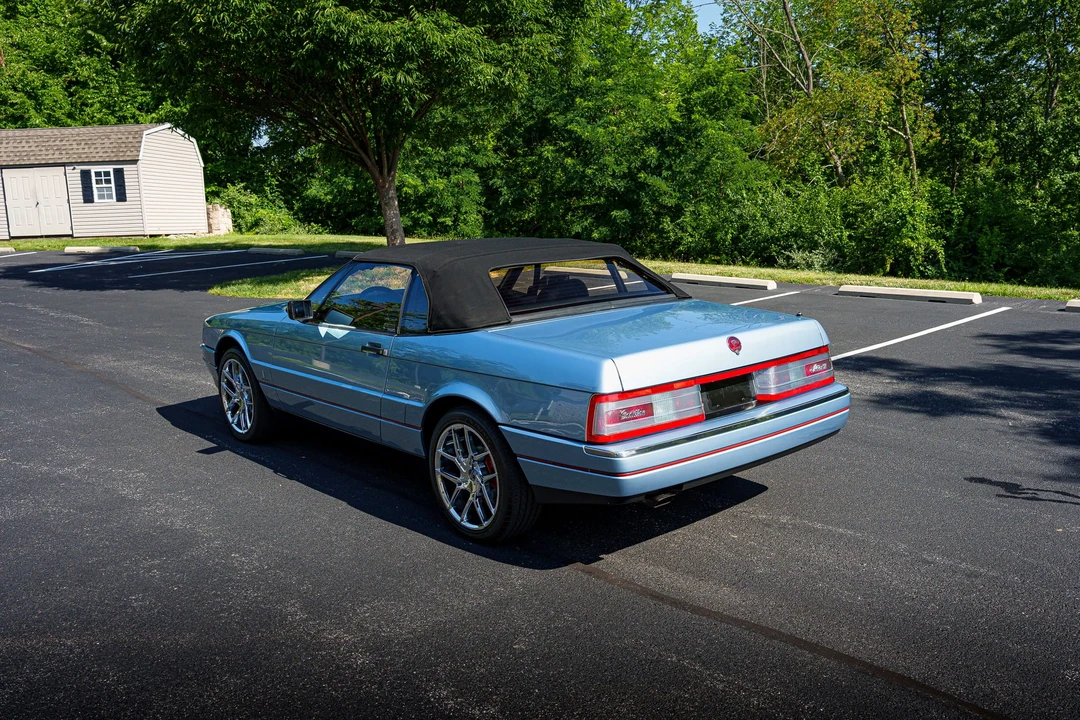 1991 Cadillac Allante - Image 14 of 31