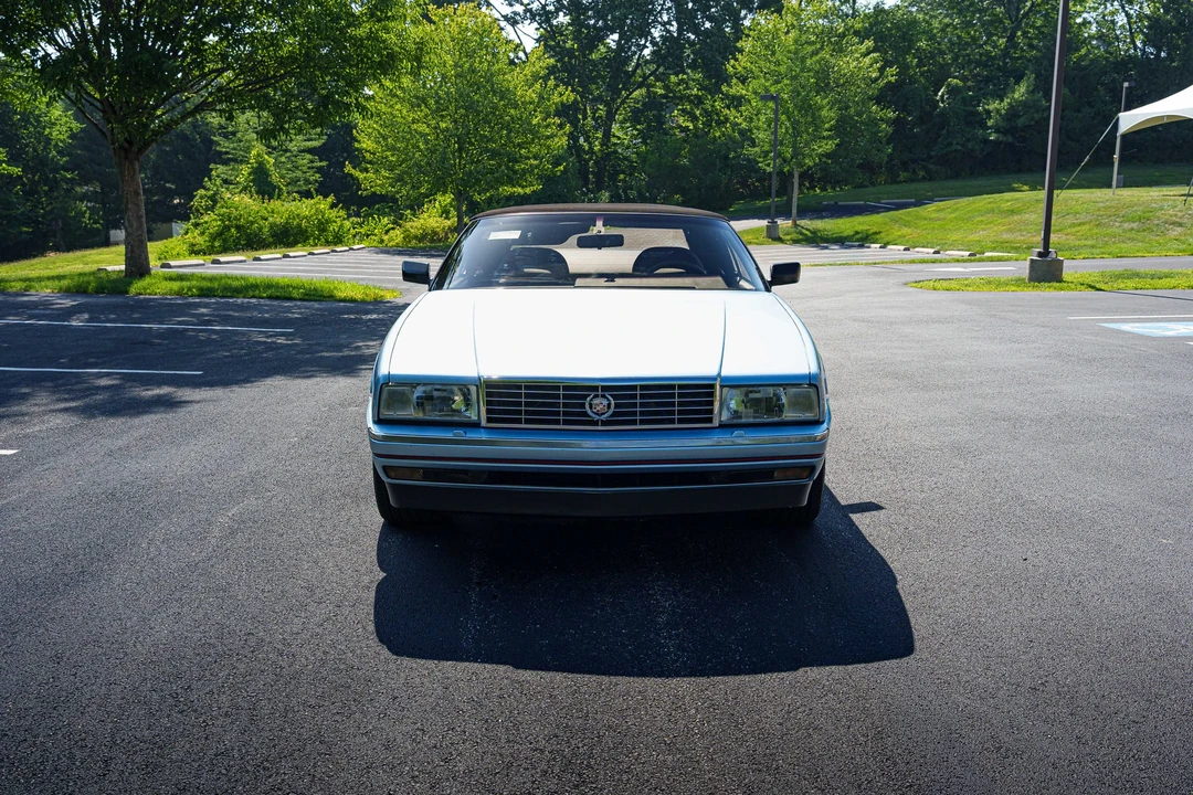1991 Cadillac Allante - Image 29 of 31