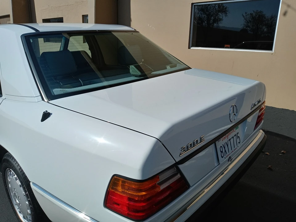 1991 Mercedes-Benz W124 E-Class - Image 24 of 31