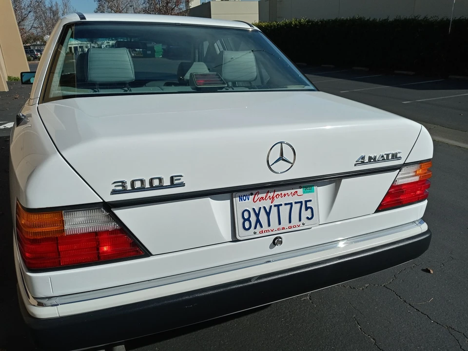 1991 Mercedes-Benz W124 E-Class - Image 21 of 31