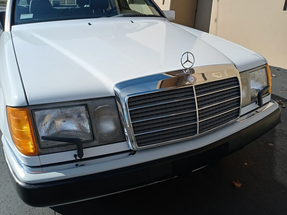 1991 Mercedes-Benz W124 E-Class - Image 16 of 31