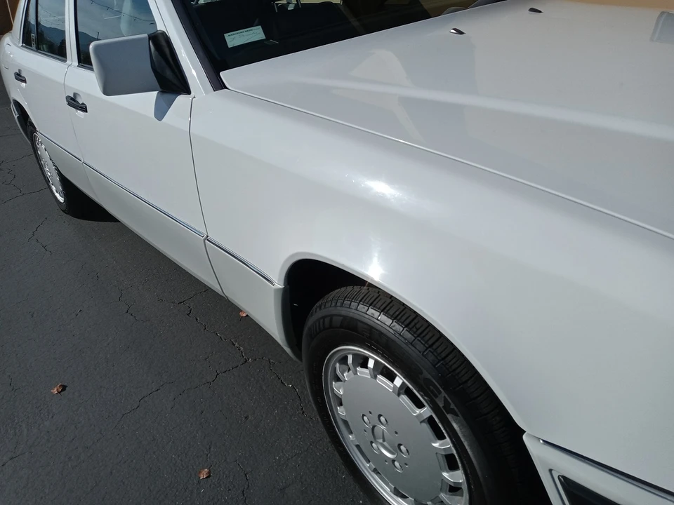 1991 Mercedes-Benz W124 E-Class - Image 17 of 31