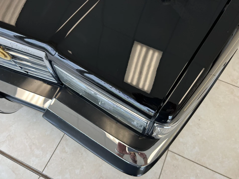 1992 Cadillac DeVille 7th Gen - Image 27 of 31