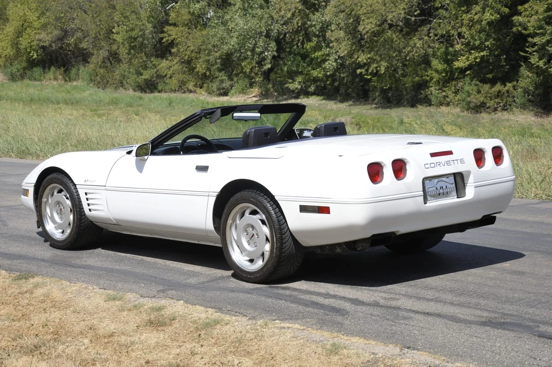 1992 Chevrolet Corvette C4 - Image 14 of 31