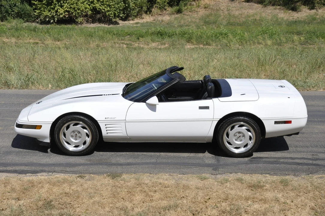 1992 Chevrolet Corvette C4 - Image 15 of 31