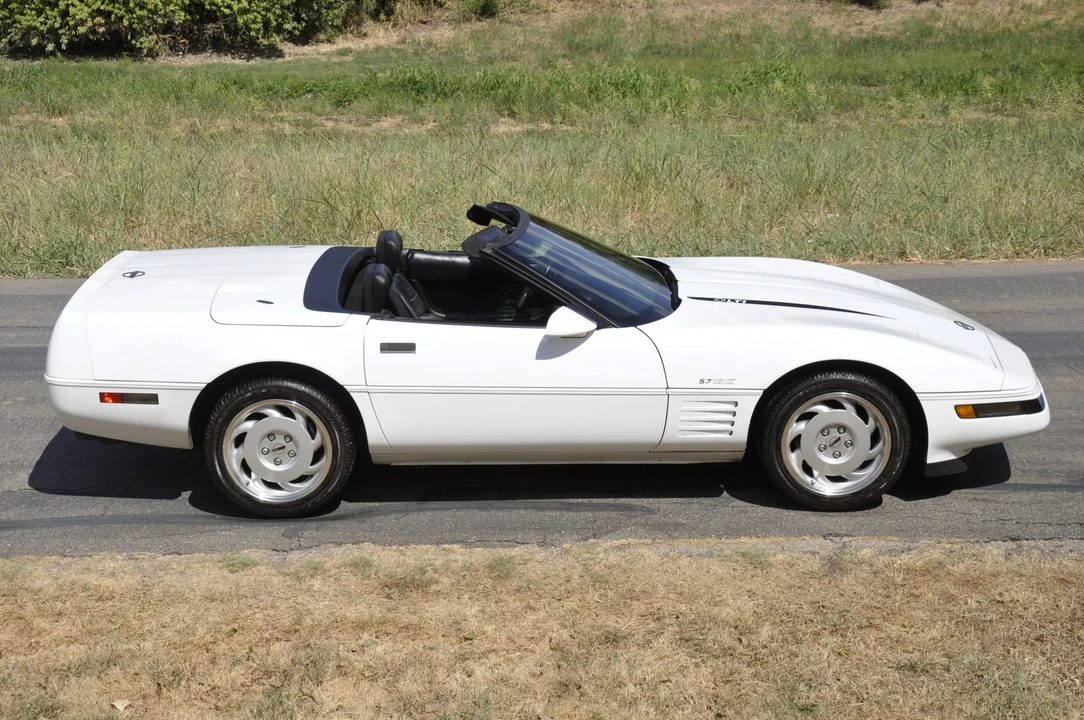 1992 Chevrolet Corvette C4 - Image 9 of 31