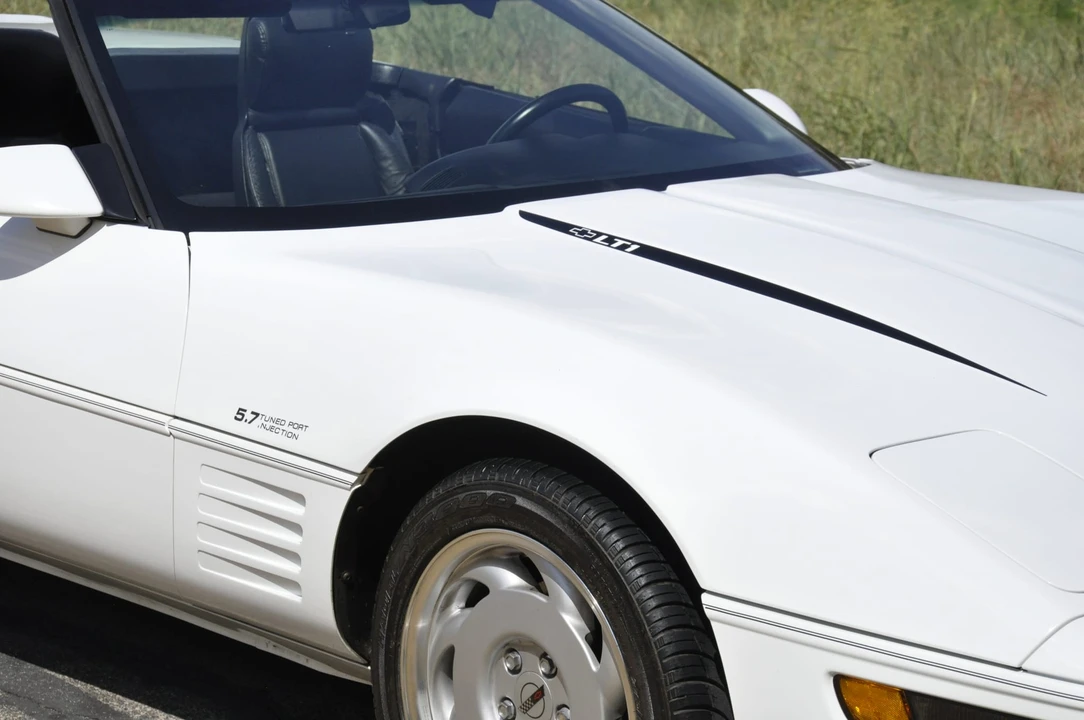 1992 Chevrolet Corvette C4 - Image 26 of 31