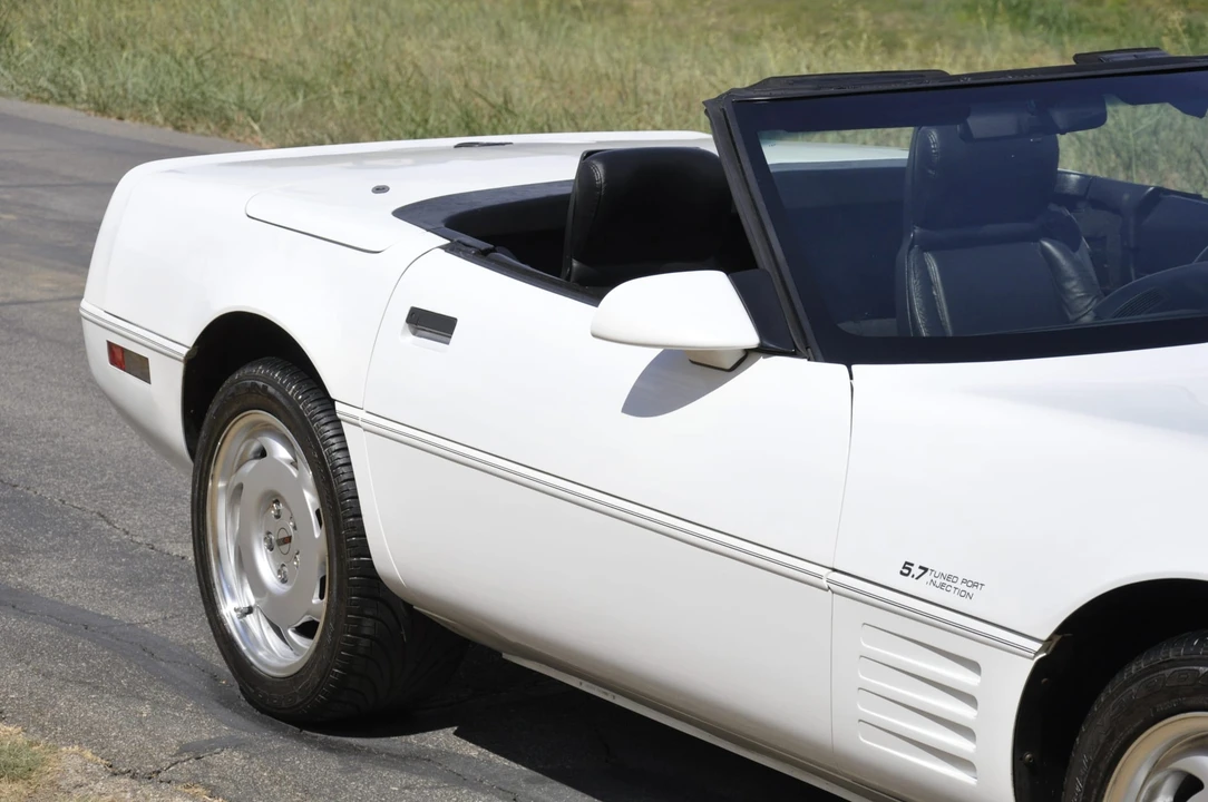 1992 Chevrolet Corvette C4 - Image 28 of 31