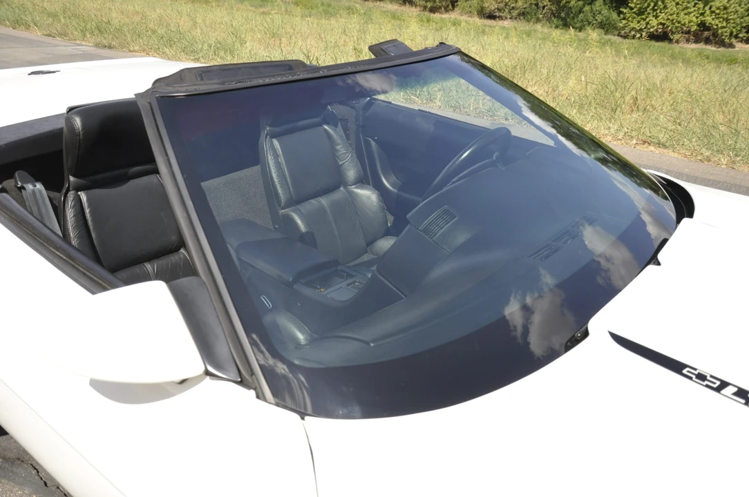 1992 Chevrolet Corvette C4 - Image 27 of 31