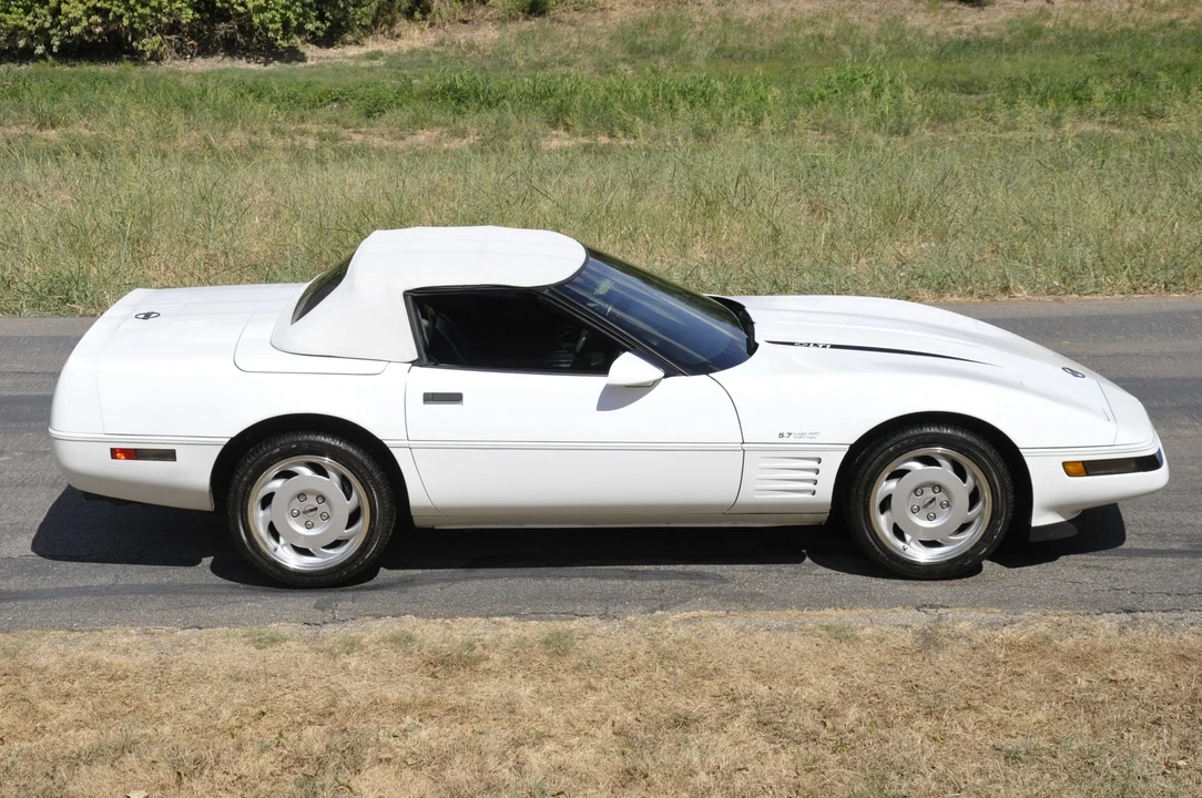 1992 Chevrolet Corvette C4 - Image 19 of 31