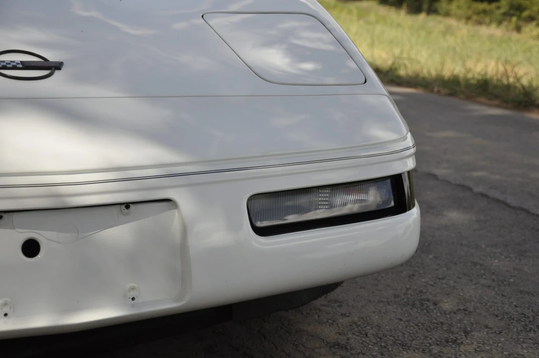 1992 Chevrolet Corvette C4 - Image 24 of 31