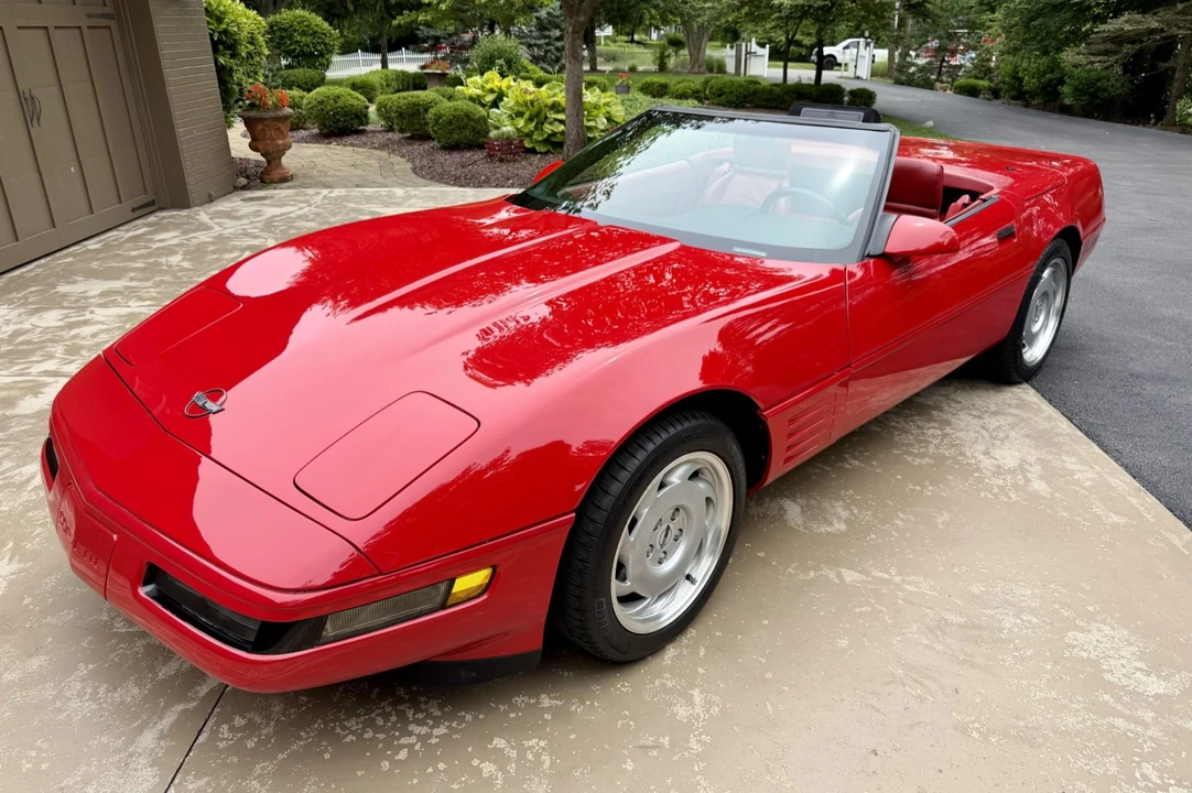 1992 Chevrolet Corvette C4 - Image 1 of 31