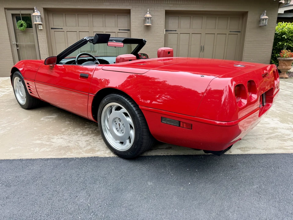 1992 Chevrolet Corvette C4 - Image 8 of 31