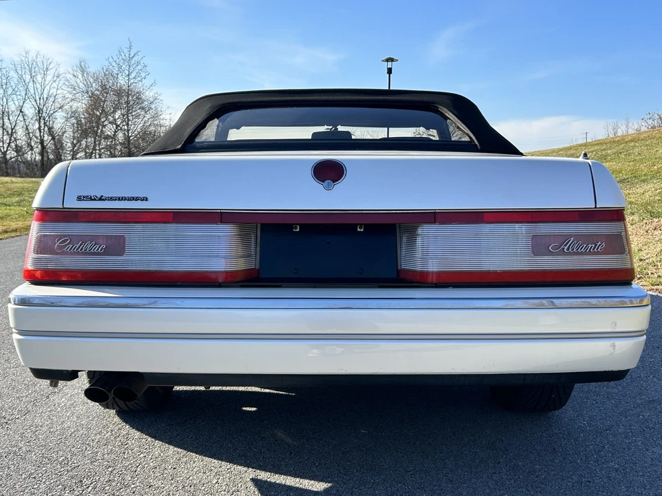 1993 Cadillac Allante - Image 31 of 31