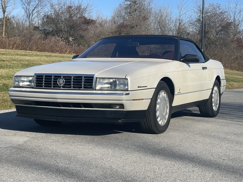 1993 Cadillac Allante - Image 10 of 31
