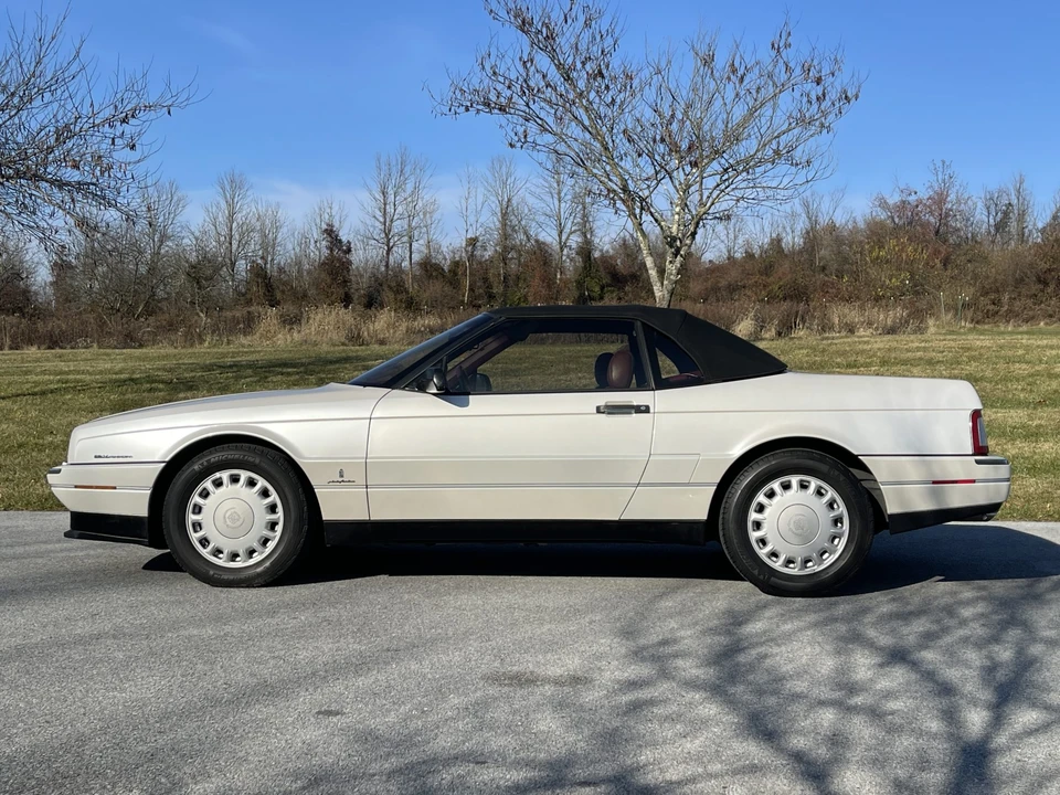 1993 Cadillac Allante - Image 19 of 31