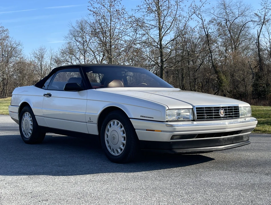 1993 Cadillac Allante - Image 2 of 31