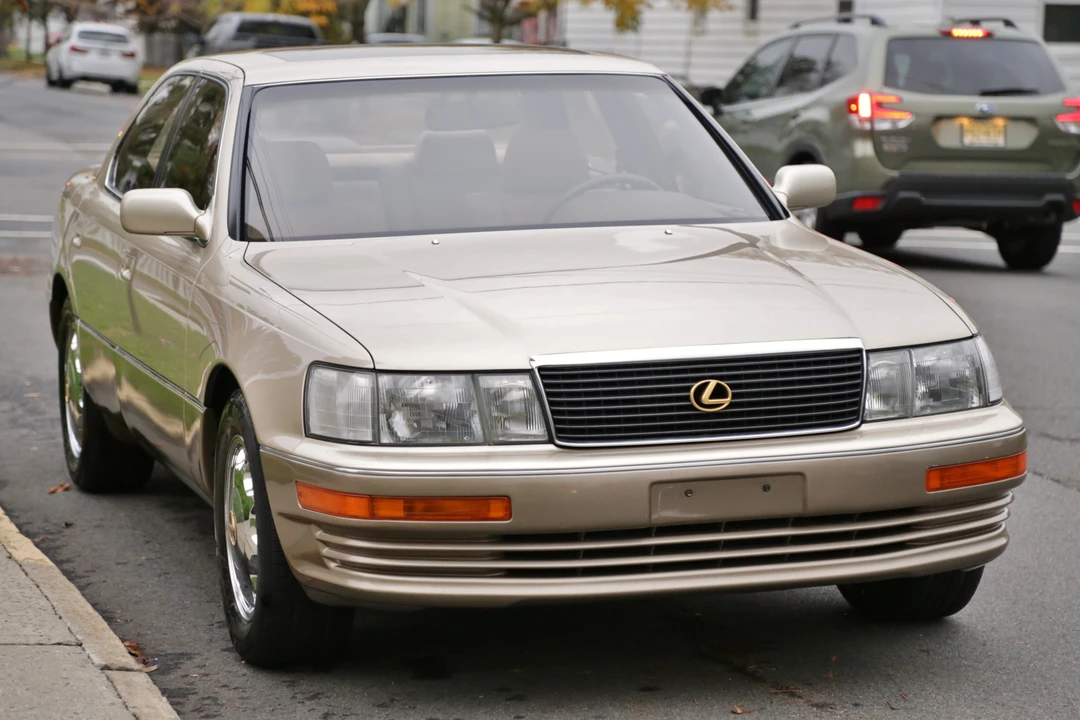 1993 Lexus LS 1st Gen - Image 4 of 31