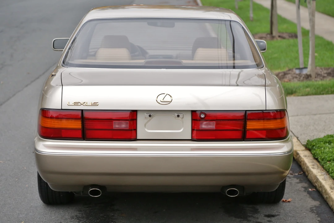 1993 Lexus LS 1st Gen - Image 11 of 31