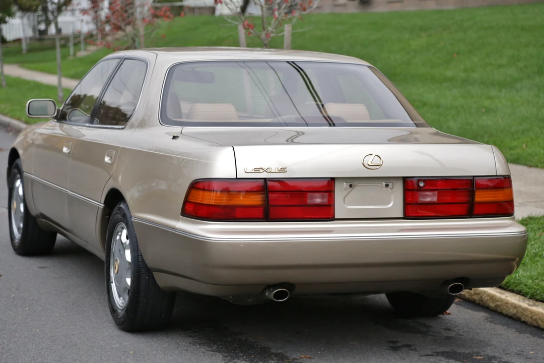 1993 Lexus LS 1st Gen - Image 10 of 31