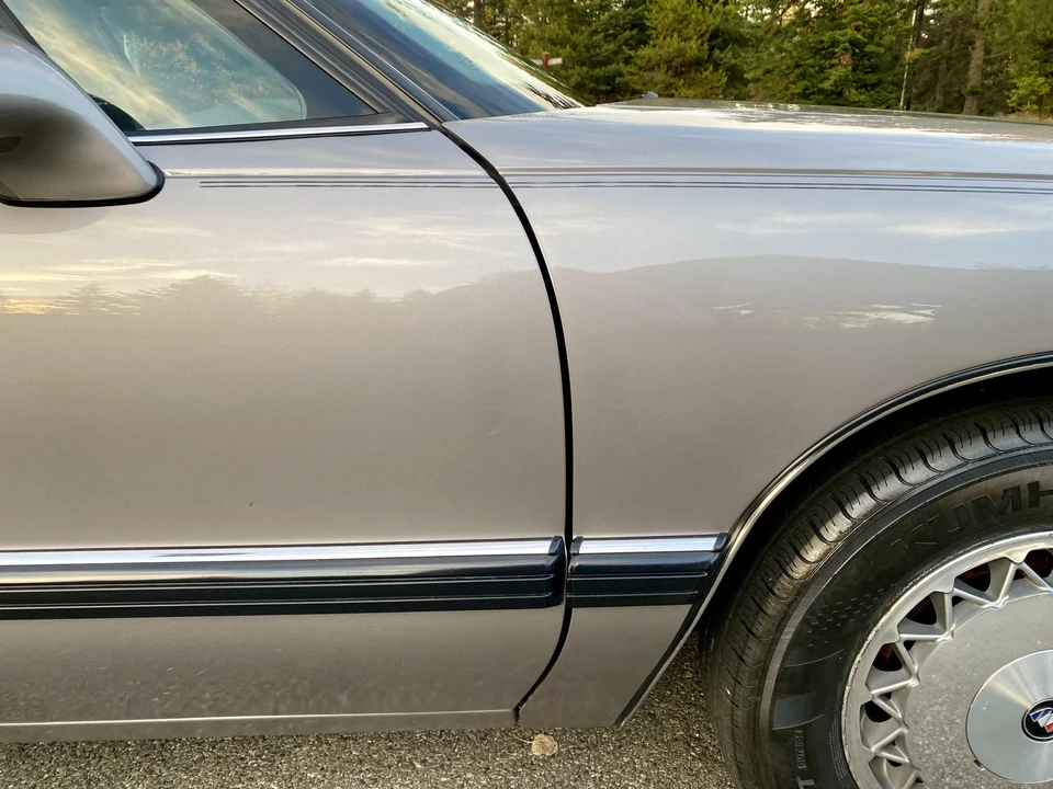 1995 Buick LeSabre - Image 25 of 31