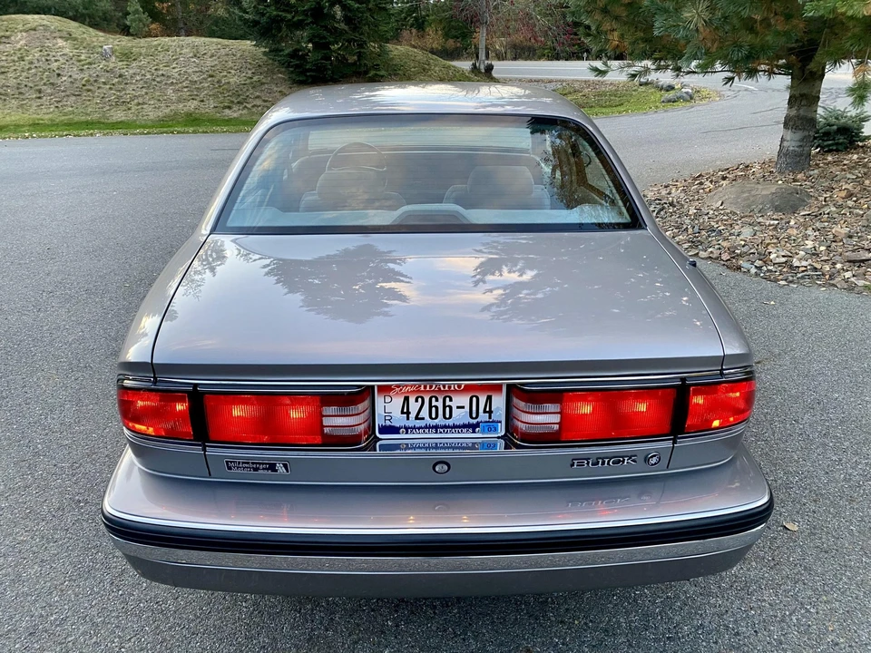 1995 Buick LeSabre - Image 13 of 31