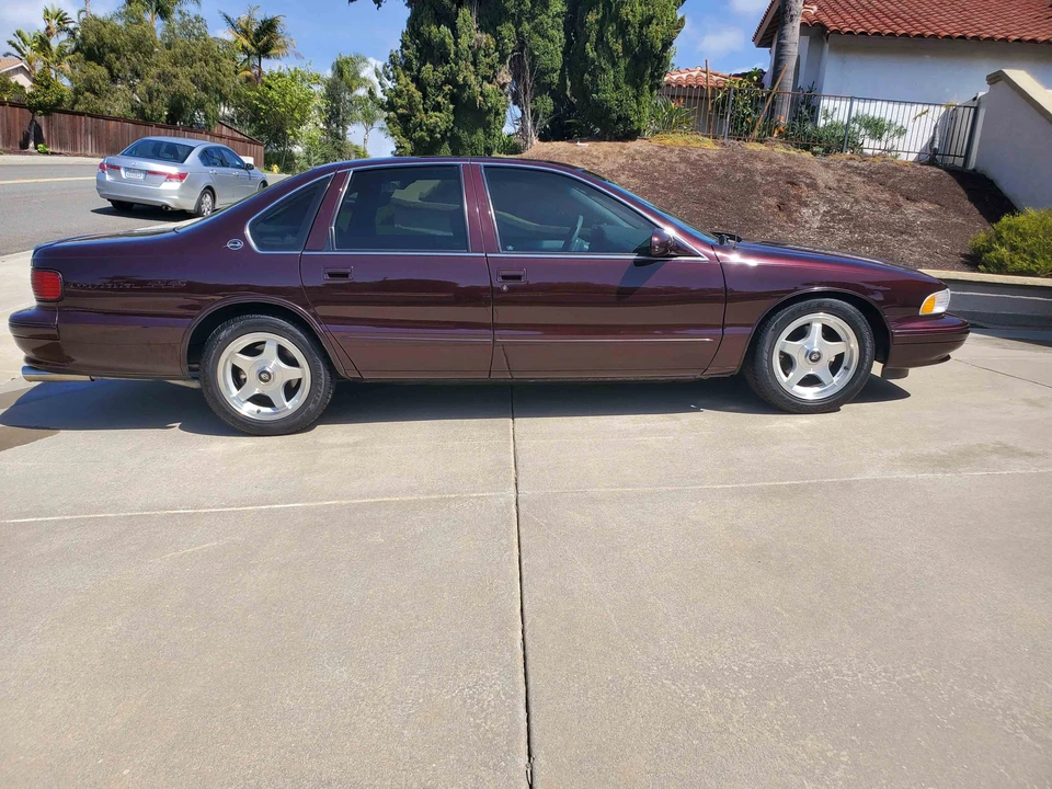 1995 Chevrolet Impala 7th Gen - Image 8 of 31