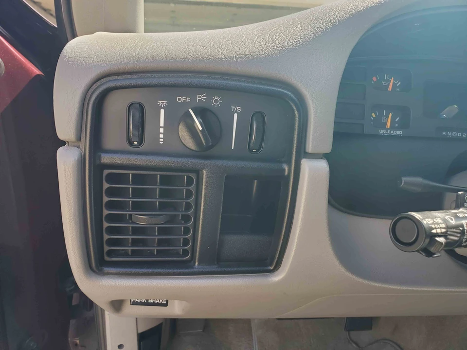 1995 Chevrolet Impala 7th Gen - Image 31 of 31