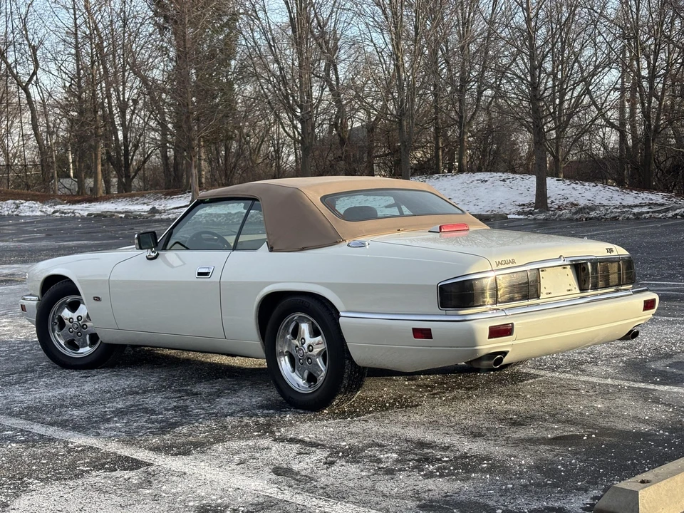1995 Jaguar XJS Convertible - Image 24 of 31