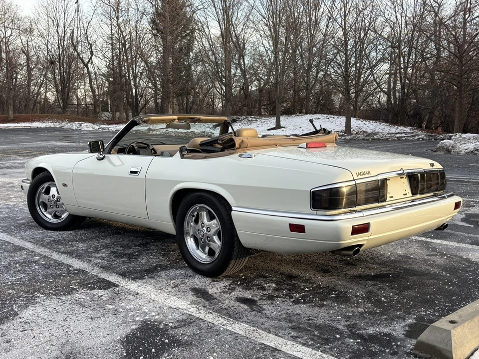 1995 Jaguar XJS Convertible - Image 9 of 31
