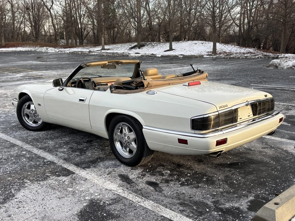 1995 Jaguar XJS Convertible - Image 8 of 31