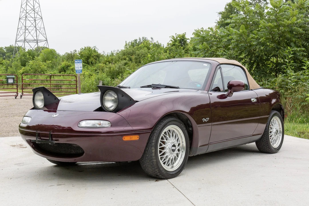 1995 Mazda NA MX-5 Miata - Image 2 of 31
