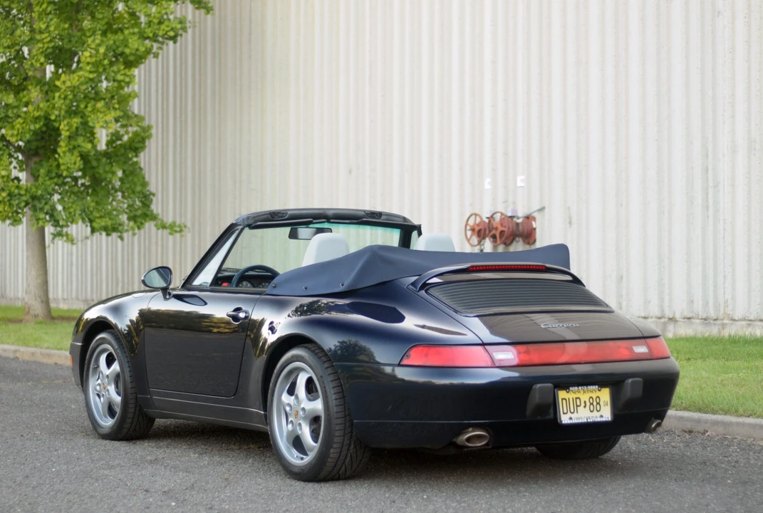 1995 Porsche 993 Carrera - Image 23 of 31