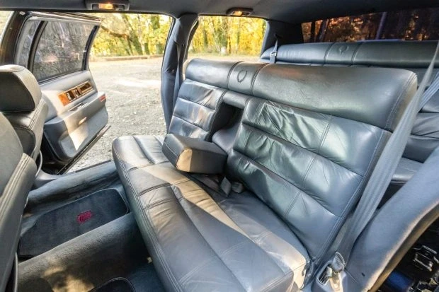 1996 Cadillac Fleetwood - Image 5 of 8