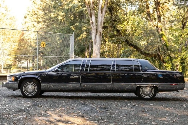 1996 Cadillac Fleetwood - Image 3 of 8