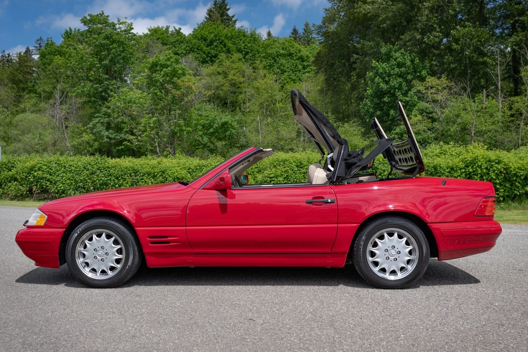 1996 Mercedes-Benz R129 SL-Class - Image 9 of 31