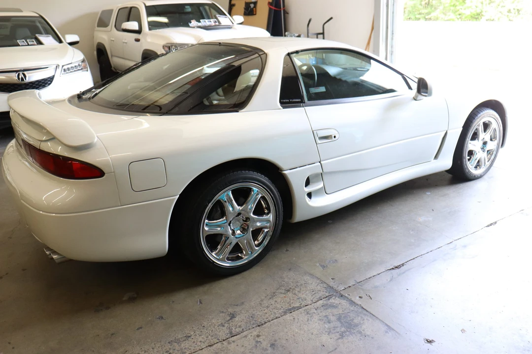 1996 Mitsubishi 3000GT Series 2 - Image 13 of 31