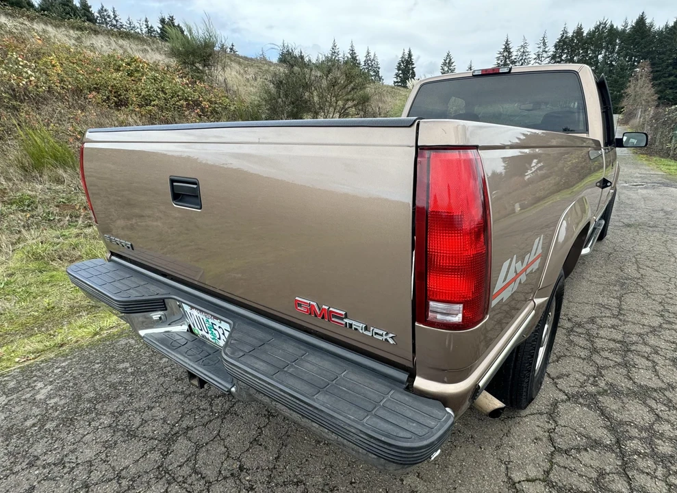 1997 GMC Sierra 1st Gen - Image 6 of 31