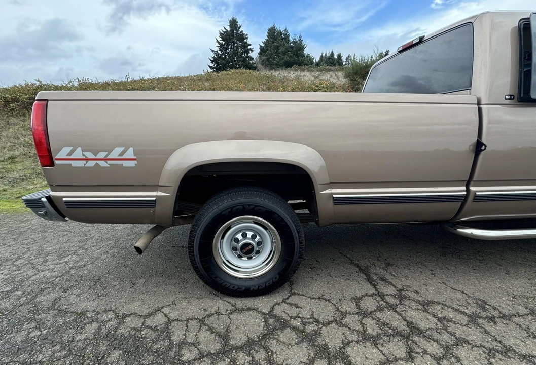 1997 GMC Sierra 1st Gen - Image 17 of 31