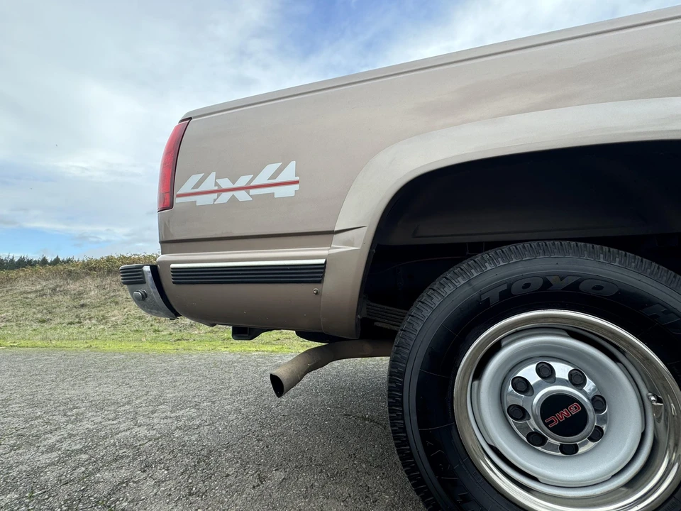 1997 GMC Sierra 1st Gen - Image 24 of 31