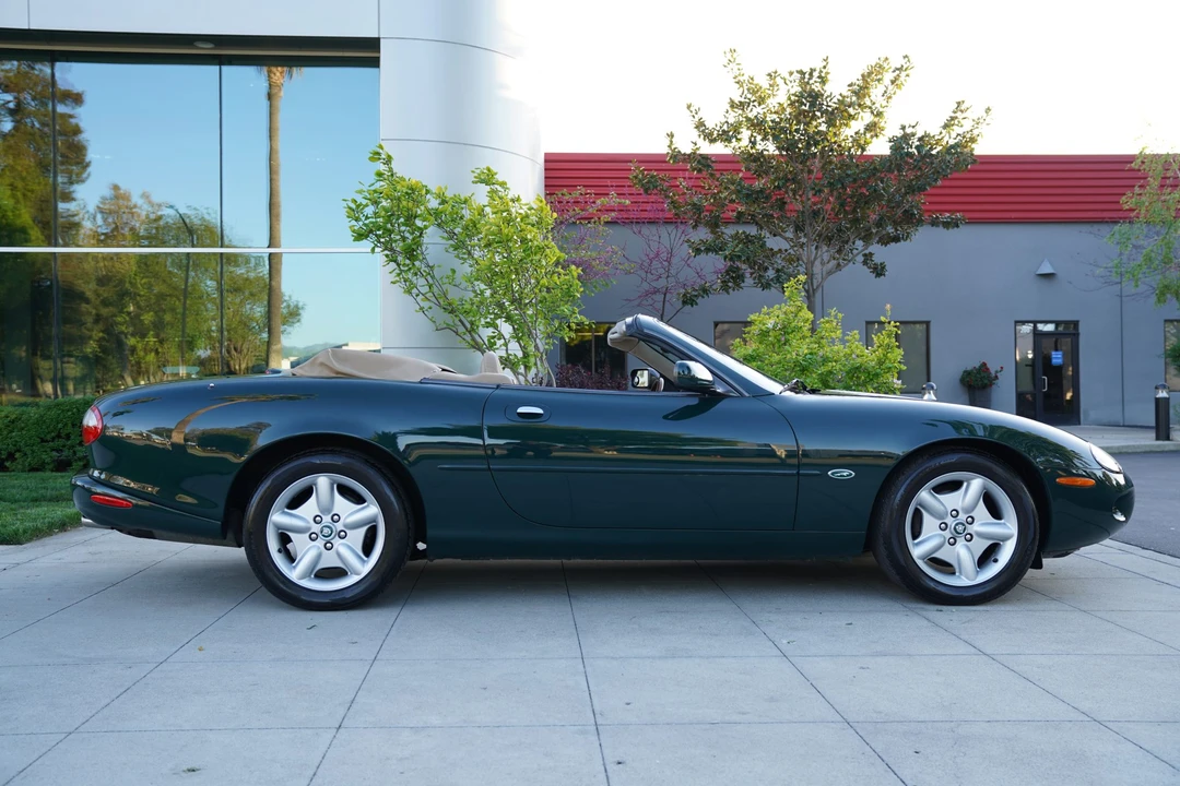 1997 Jaguar X100 XK8 - Image 10 of 31