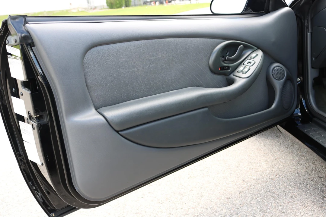 1997 Pontiac Firebird 4th Gen - Image 23 of 31