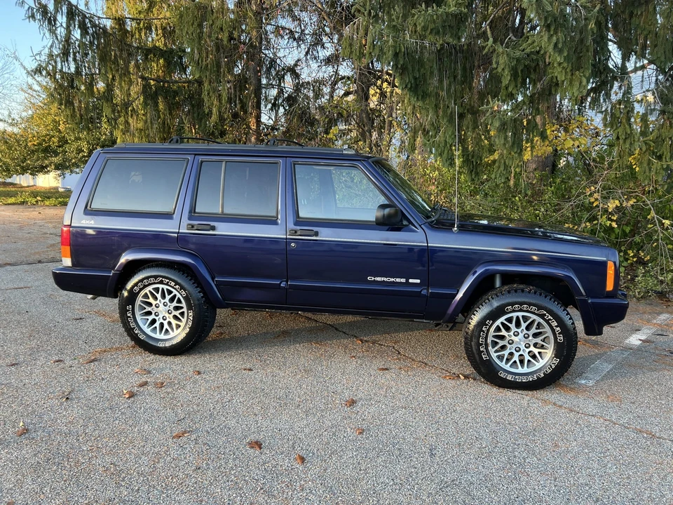 1998 Jeep XJ Cherokee - Image 17 of 31