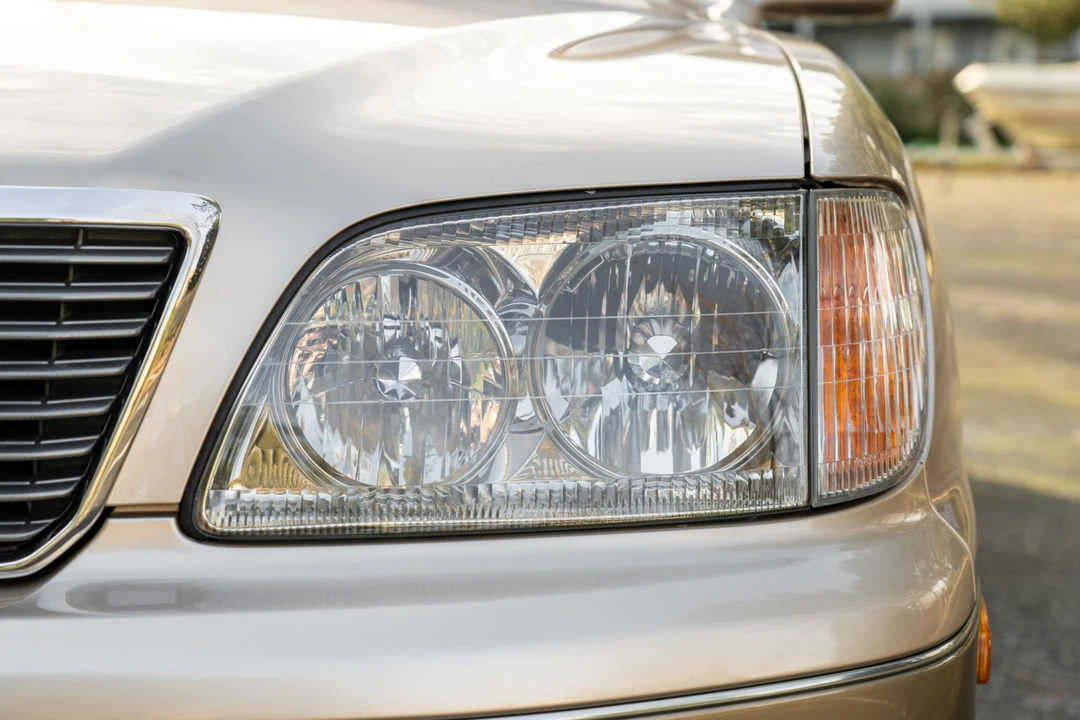 1998 Lexus LS 2nd Gen - Image 13 of 31