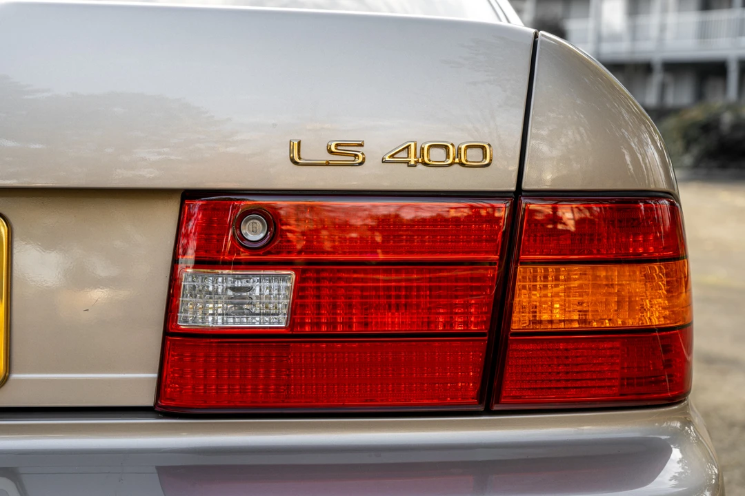 1998 Lexus LS 2nd Gen - Image 18 of 31