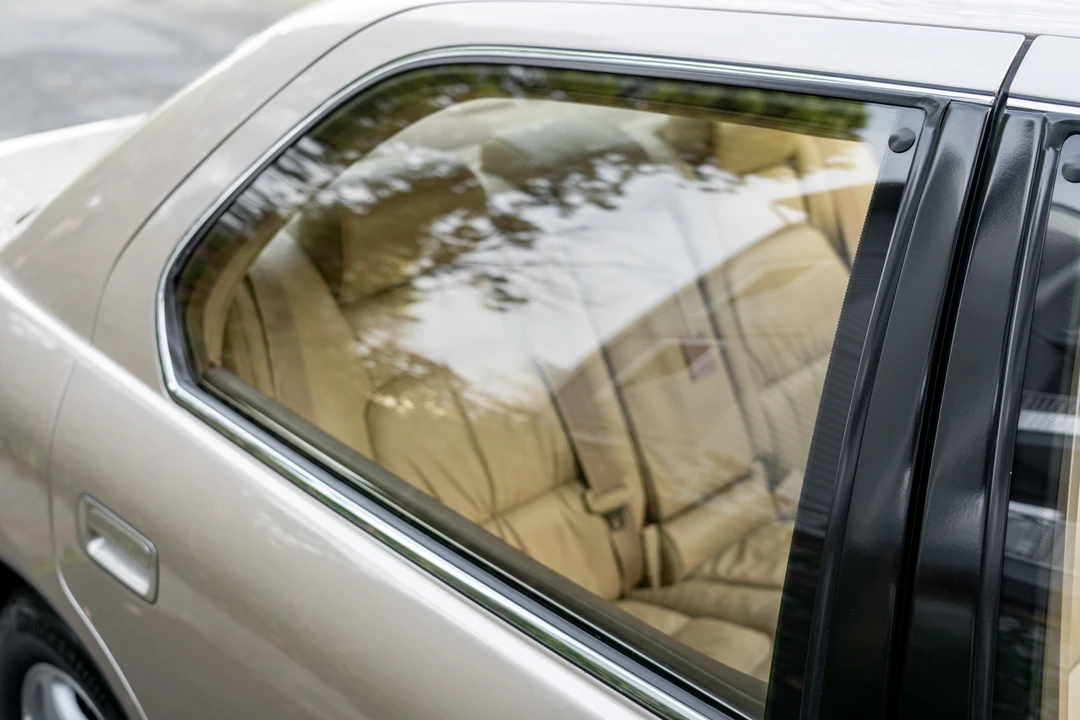 1998 Lexus LS 2nd Gen - Image 30 of 31
