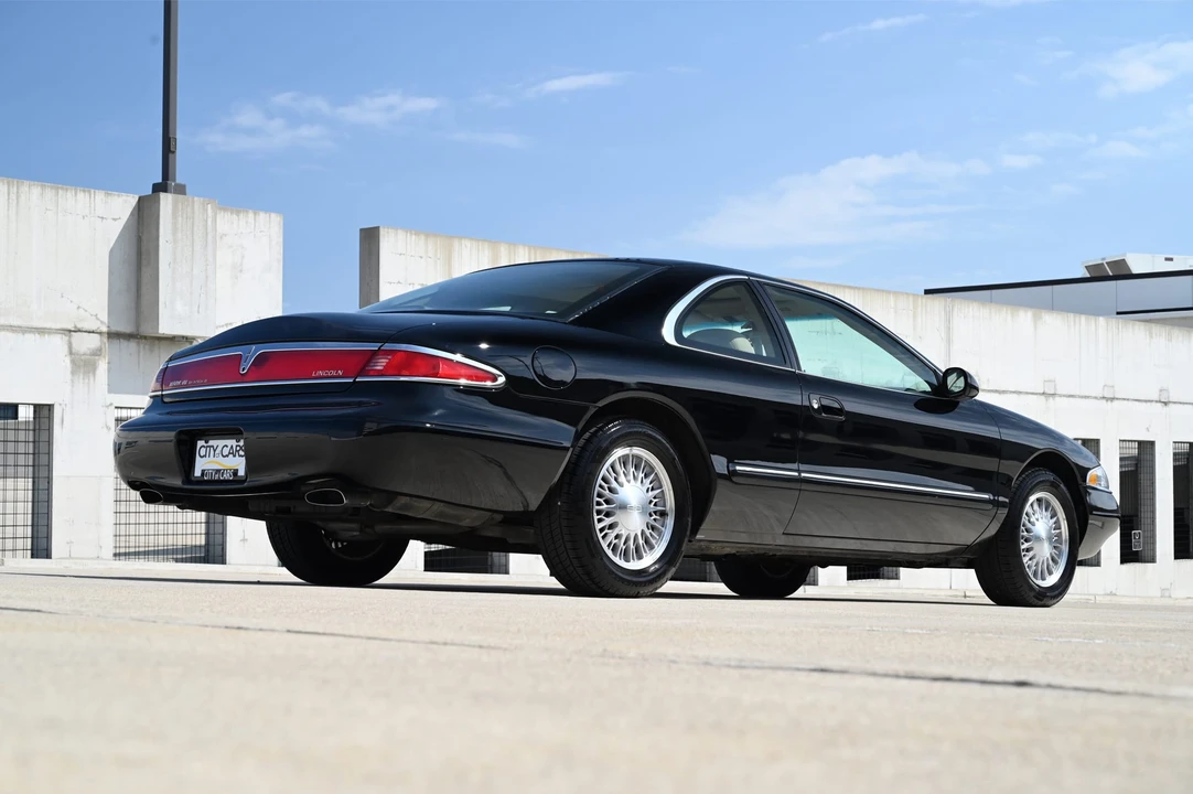 1998 Lincoln Continental Mark VIII - Image 13 of 31