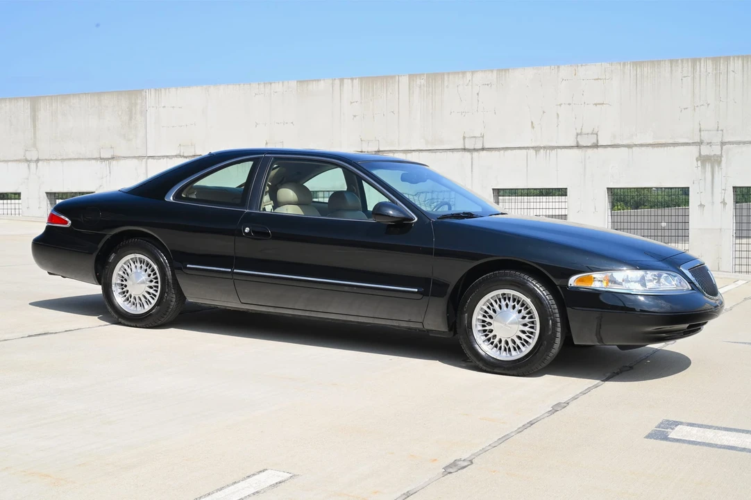 1998 Lincoln Continental Mark VIII - Image 18 of 31