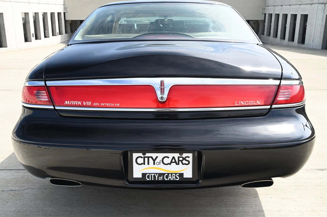 1998 Lincoln Continental Mark VIII - Image 12 of 31