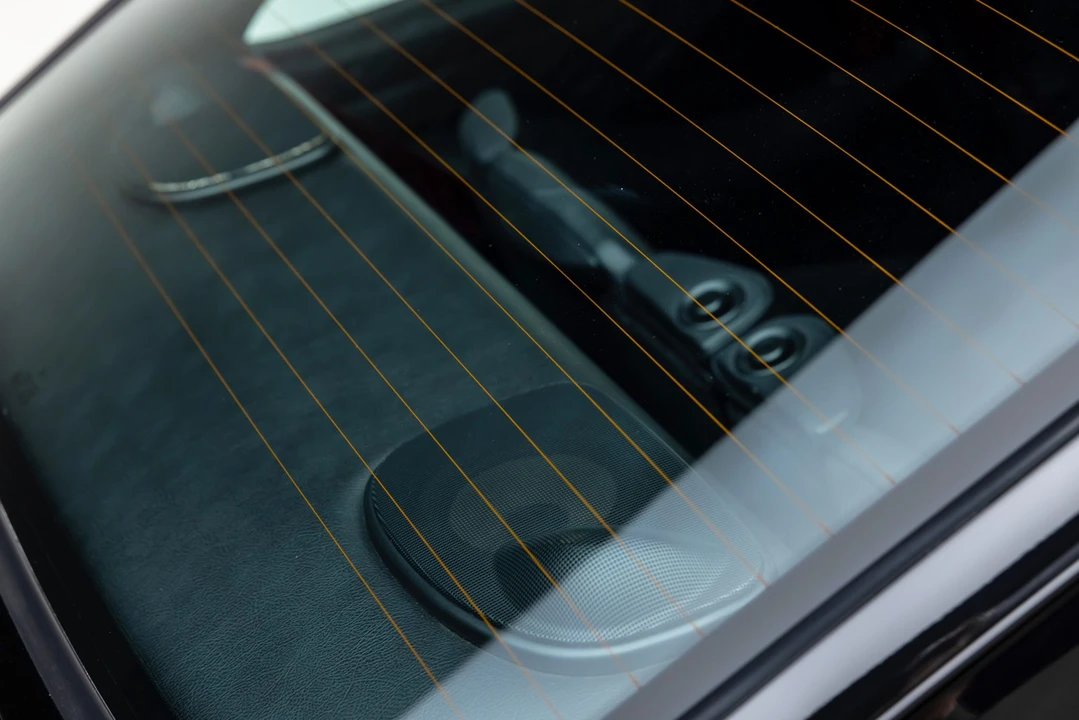 1998 Porsche 993 Carrera 4S - Image 25 of 31